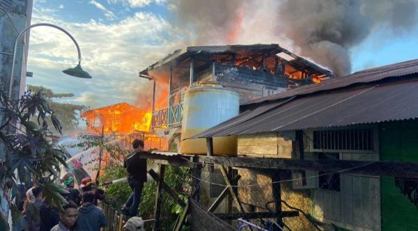 Kebakaran Landa Permukiman Padat Penduduk di Tanjung Redeb, Asal Api Diduga dari Kos-kosan