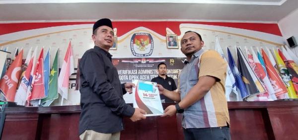 Hasil Verifikasi Administrasi Belum Memenuhi Syarat, KIP Aceh Tengah Mengembalikan Dokumen Bacaleg