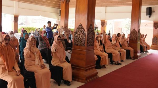 Ini Cara Wali Kota Mojokerto Gali Potensi Diri Perempuan, Disanjung hingga Dibandingkan