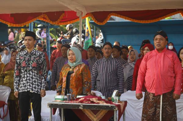 Dipadati Ribuan Warga, Bupati Sleman Apresiasi Kirab Potensi Budaya Donokerto