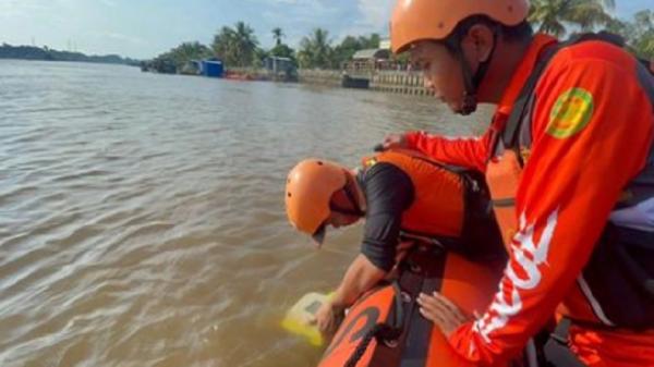 Marak Laka Air di Sungai Mahakam, Wakil Bupati Kukar Minta Dishub Perketat Standar Keselamatan