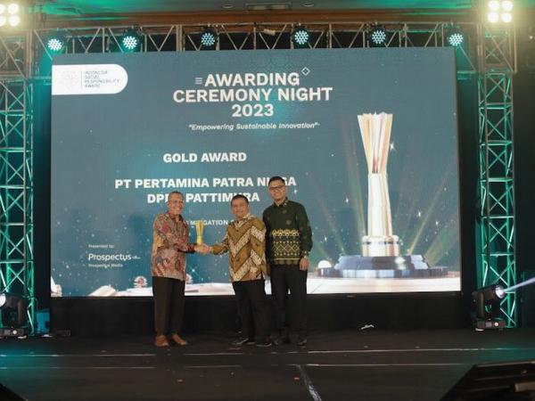 Kilang Pertamina Balongan Raih Penghargaan Indonesia Social Responsibility Award 2023