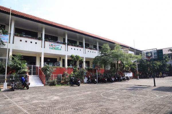 73 Sekolah Swasta Digratiskan Pemkot Tangerang, Daya Tampung SMP Negeri Terbatas