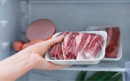 Simak Berapa Lama Idealnya Daging Kurban Disimpan di Kulkas