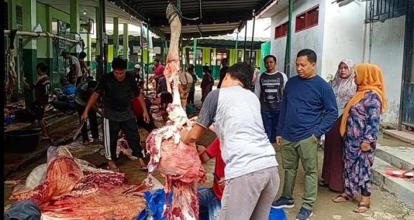 Polres Aceh Singkil Berqurban 4 Ekor Sapi