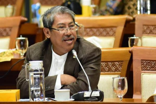 Komisi VII DPR Kritisi Putusan PTUN Jakarta yang Loloskan Lima IUP Bodong