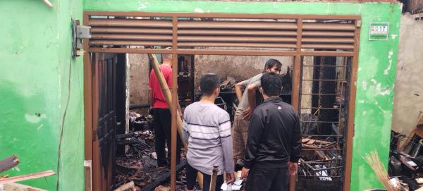 Waduh! Gara-gara Gas Melon Meledak 1 Rumah Warga di Cianjur Ludes Terbakar