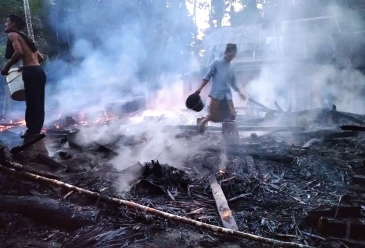 4 Rumah di Desa Barunai Cihara Ludes Dilalap Si Jago Merah