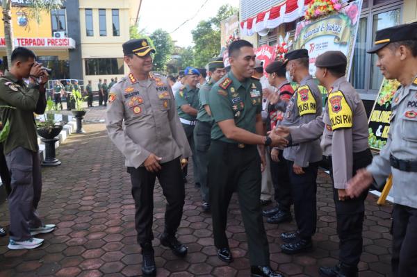 Konvoi TNI dari Korem, Kodim dan Denpom Serbu Polresta Banyumas, Ternyata Ini…