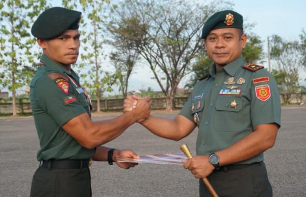 Danyon Armed 12 Ngawi Beri Penghargaan dan Apresiasi kepada Prajurit karena Juarai Tinju