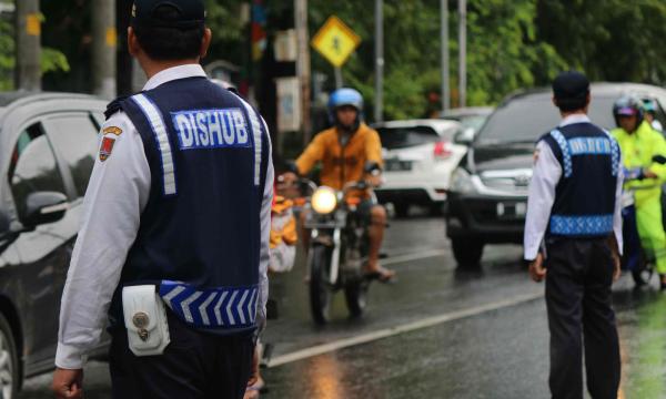 Mabuk Miras Kendarai Mobil, Pemuda di Kota Tangerang Tabrak 3 Petugas Dishub