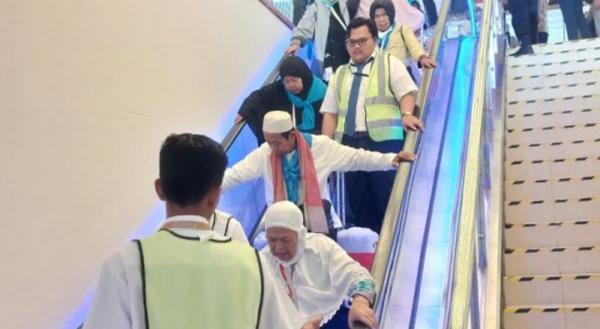 400 Jemaah Haji Kloter Pertama Tiba di Bandara Soetta