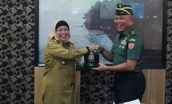 Kapusziad AD Mabes Mayjen TNI Suparjo Kunjungi  Batang 