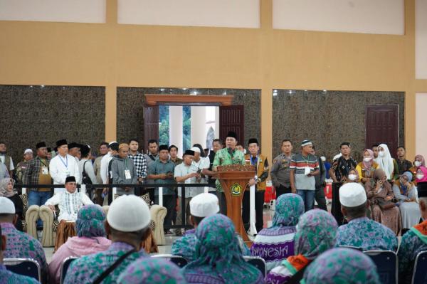 360 Jamaah Haji Kloter 1 Debarkasi Medan Tiba di Tanah Air