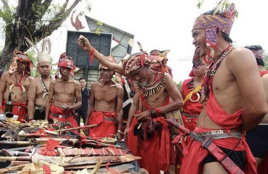 Mengenal Suku Dayak di Kalimantan Tengah