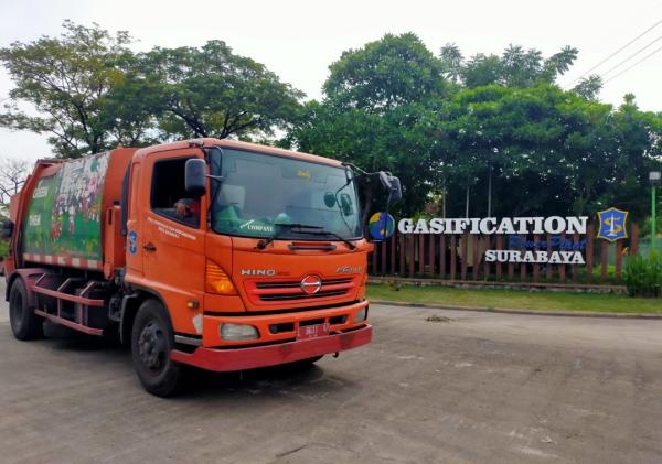 Fantastis! Surabaya Hasilkan Tumpukan Sampah 1.600 Ton Tiap Hari, Sampah Plastik Turun Drastis