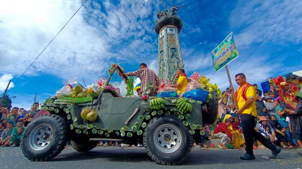Wisatawan Lokal dan Mancanegara Tumpah Ruah di Festival Bunga dan Buah Tanah Karo 2023