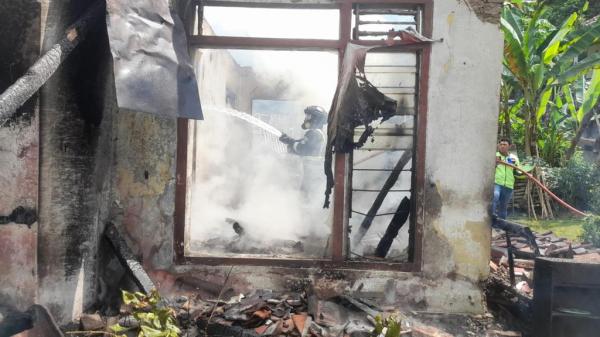 Musibah Kebakaran Tewaskan Seorang Penghuni Rumah di Kabupaten Kuningan