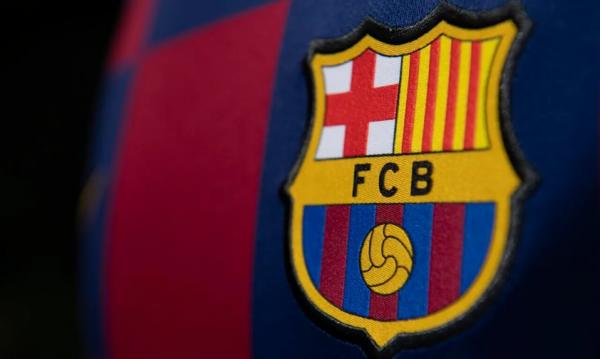 Luis Suarez Eks Pemain Barcelona Meninggal Dunia