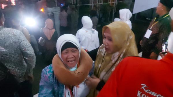 392 Jemaah Haji Tiba di Kota Tasikmalaya, Disambut Isak Tangis Haru Bahagia Keluarga