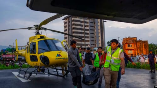 Tragis! Helikopter Jatuh Dekat Gunung Everest, Tewaskan 6 Orang
