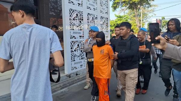 Lama Buron, Pelaku Penyiram Air Keras Kepada Guru SMKN Karawang Diringkus Polisi