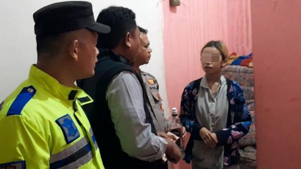 Polsek Cihideung Ungkap Dugaan Prostitusi Online di Kos-kosan di Tasikmalaya, 2 Pasangan Diamankan