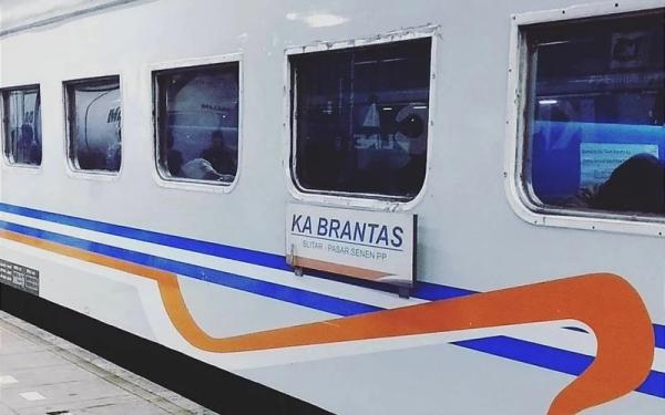 Imbas Kecelakaan KA Brantas 112, KA Harina Terlambat Datang ke Stasiun Bandung