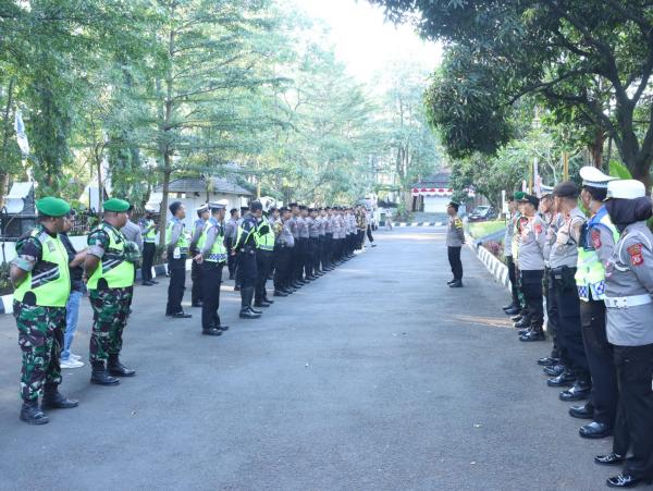 Ratusan Polisi Amankan Rapat Paripurna Hari Jadi Purwakarta ke-192 dan Kabupaten Purwakarta ke-55