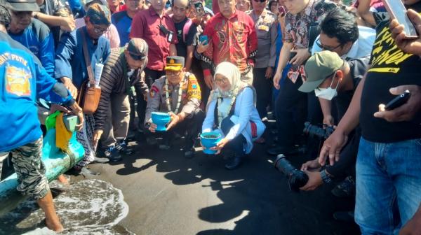 Ritual Petik Laut Bulan Suro Jadi Magnet Wisatawan, Masyarakat Banyuwangi Peringati dengan Khidmat