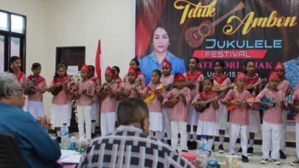 Tujuh Grup Anak Menjajal Festival Jukulele Kecamatan Teluk Ambon