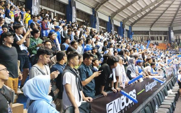 Gim 2 Final IBL 2023 Prawira Bandung vs Pelita Jaya: Penonton Padati Gor C-Tra Arena