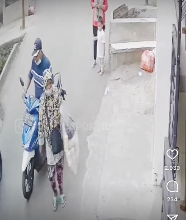 Emak-Emak Mewek di Depok, Ditipu Pencuri Motor dengan Modus Kontrak Rumah