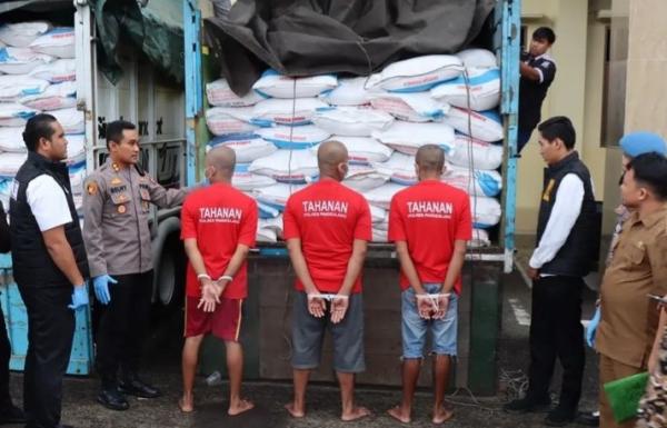 Digagalkan Penyelundupan 25 Ton Pupuk Bersubsidi di Labuan