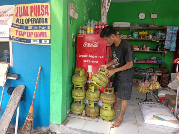 Kelangkaan LPG 3 Kilogram atau Gas Melon, Terpantau di Beberapa Desa Probolinggo