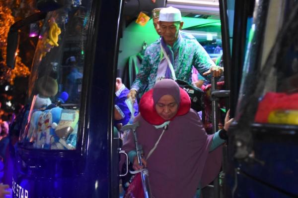 Dinkes Kota Depok Akan Memantau Kesehatan Jemaah Haji Depok Selama 14 Hari
