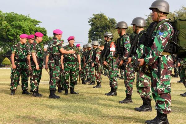 Jelang Latgab TNI Tahun 2023, Komandan Brigif 2 Marinir Periksa Kesiapan Prajuritnya
