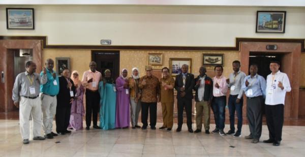15 Tokoh Muslim Dunia Belajar Cara KB di Surabaya, Ini Kata Sekda