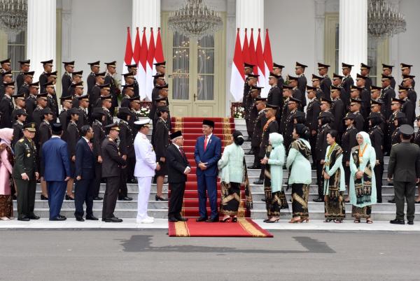 Pesan Presiden Jokowi ke 833 Perwira Muda TNI dan Polri: Tugas Saudara Tidak Mudah!