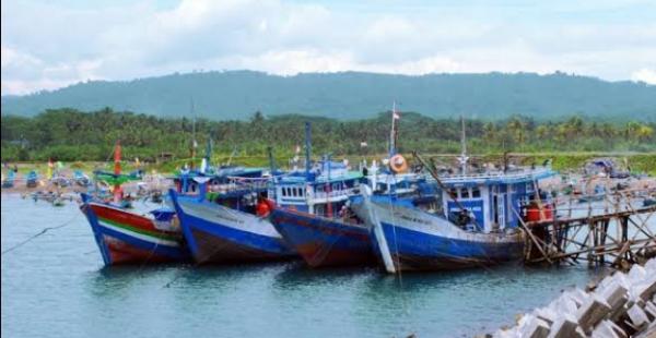 Kesulitan BBM, Nelayan Tanjung Lesung Pandeglang Akan Demo Dinas Perikanan