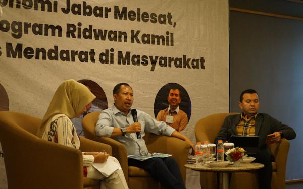 Transformasi Digital Era Ridwan Kamil Kunci Pendapatan Pajak Melonjak Drastis