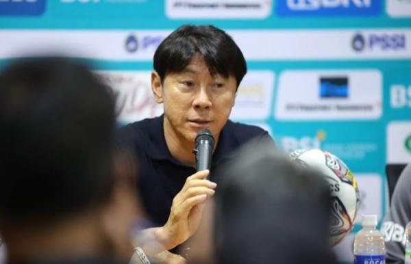 Berpeluang Hadapi Vietnam di Kualifikasi Piala Dunia 2026, Shin Tae-yong Minta Dukungan Suporter