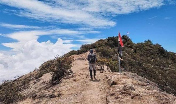 Kisah Misteri Gunung Lawu yang Menarik Perhatian di Balik Keindahannya