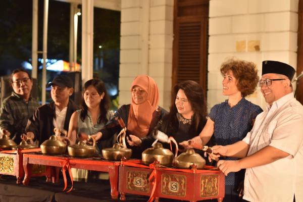 Dialog Kebudayaan, 30 Tahun Perjalanan Teater Api Indonesia