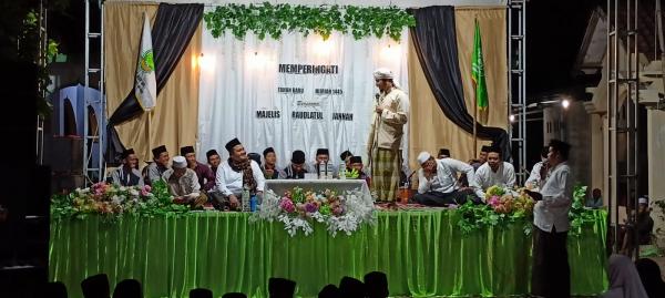 Pemdes Sindet Lami Probolinggo, Peringati Tahun Baru Islam dengan Pawai Obor dan Sholawat Bersama