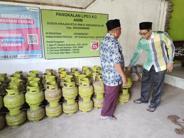 Sidak Kelangkaan LPG 3 Kilogram, DPRD Probolinggo Temukan Kenaikan Harga Rp 25 Ribu Pertabung