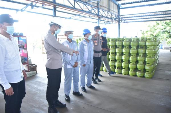 Polres Situbondo Mengerahkan Polisi RW untuk Mengatasi Kelangkaan Gas Melon Bersubsidi