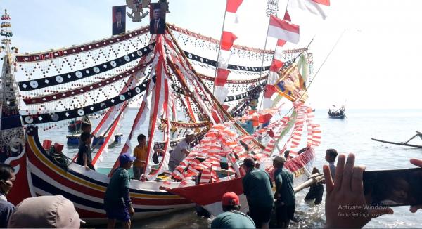 Lestarikan Budaya Turun Temurun Desa, Pemdes Binor Gelar Petik Laut Karang Kranji