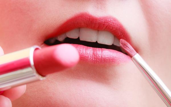 15 Rekomendasi Lipstik Tahan Lama: Warna-Warni yang Nggak Luntur!