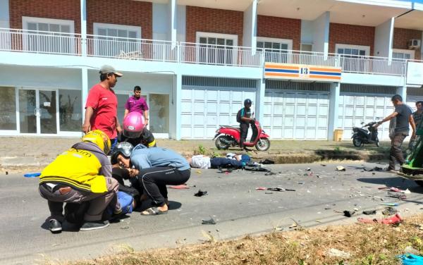Kecelakaan Motor vs Motor di Gowa, 2 Pelajar SMP Terkapar di Jalan Raya